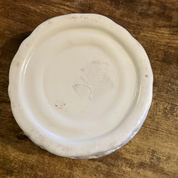 Vintage Ceramic Potpourrie Jewelry Trinket Box Lid Capodimonte Style Roses - Picture 11 of 16